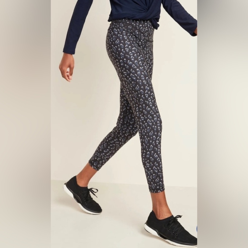 *Final Price* Old Navy Active Leopard Print Elevate Go-Dry 7/8 Leggings Sz Large